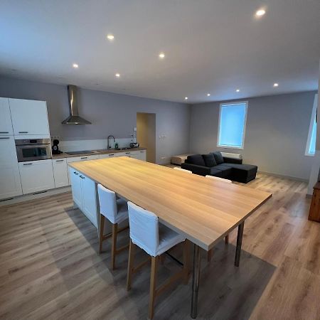 Ruim App. Met Grote Garage Apartment Ieper Luaran gambar