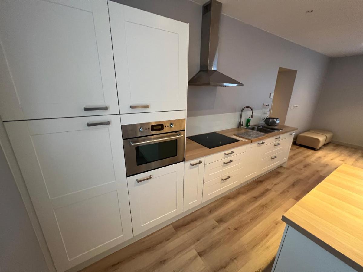 Ruim App. Met Grote Garage Apartment Ieper Luaran gambar