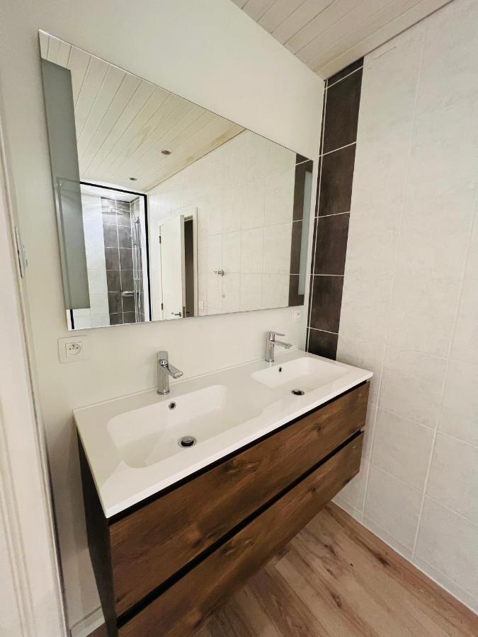 Ruim App. Met Grote Garage Apartment Ieper Luaran gambar