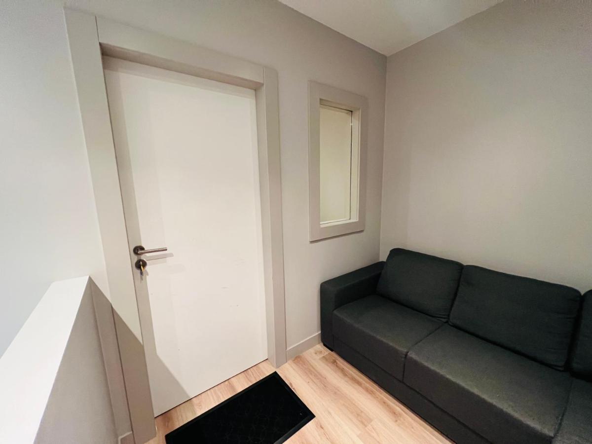 Ruim App. Met Grote Garage Apartment Ieper Luaran gambar